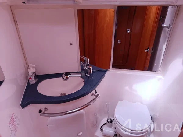 Bavaria 46 Cruiser - Yacht Charter Sailica