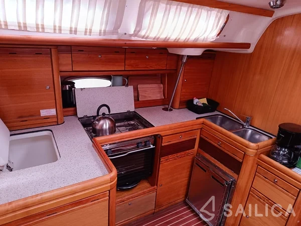 Bavaria 46 Cruiser - Yacht Charter Sailica
