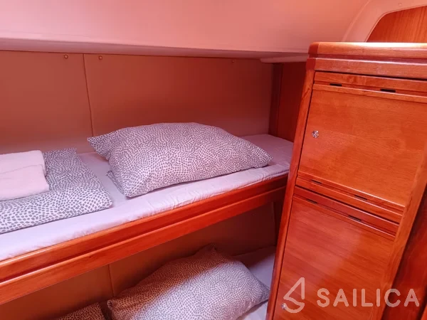 Bavaria 46 Cruiser - Yacht Charter Sailica