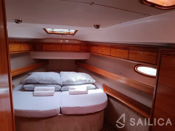 Bavaria 46 Cruiser - Yacht Charter Sailica