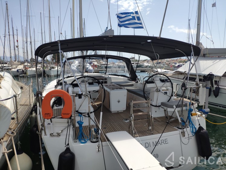 Jeanneau 51 - Yacht Charter Sailica