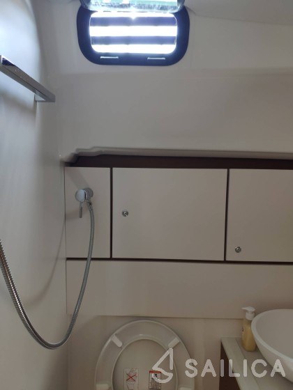 Jeanneau 51 - Yacht Charter Sailica