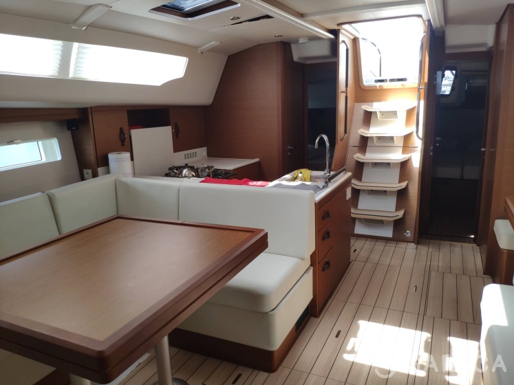 Jeanneau 51 - Yacht Charter Sailica