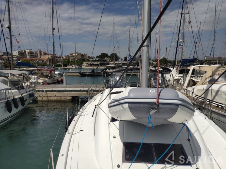 Jeanneau 51 - Yacht Charter Sailica