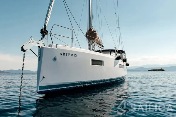 Sun Odyssey 410 - Yacht Charter Sailica