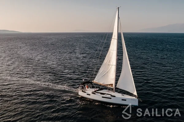 Sun Odyssey 410 - Yacht Charter Sailica