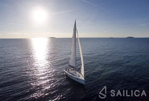 More 40 - Yacht Charter Sailica