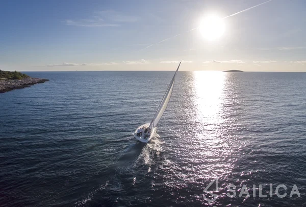 More 40 - Yacht Charter Sailica