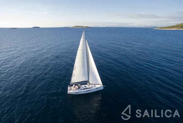 More 40 - Yacht Charter Sailica