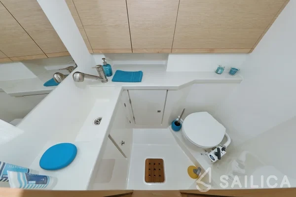More 40 - Yacht Charter Sailica
