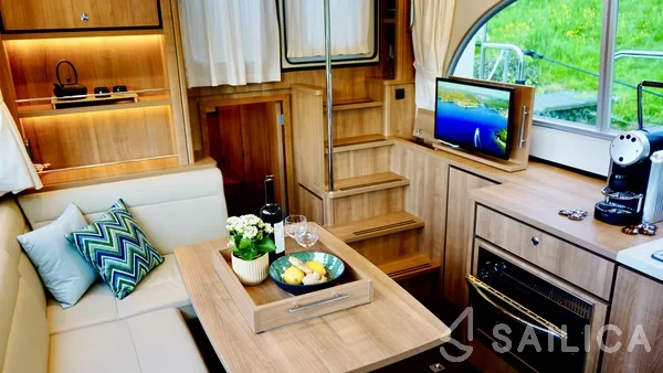Linssen Classic Sturdy 35 AC - Yacht Charter Sailica