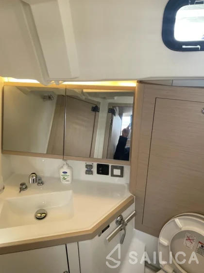 Oceanis 46.1 - Yacht Charter Sailica