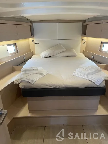 Oceanis 46.1 - Yacht Charter Sailica