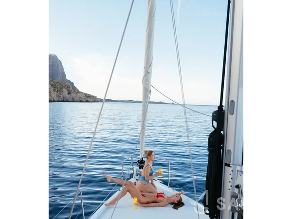 Oceanis 46.1 - Yacht Charter Sailica