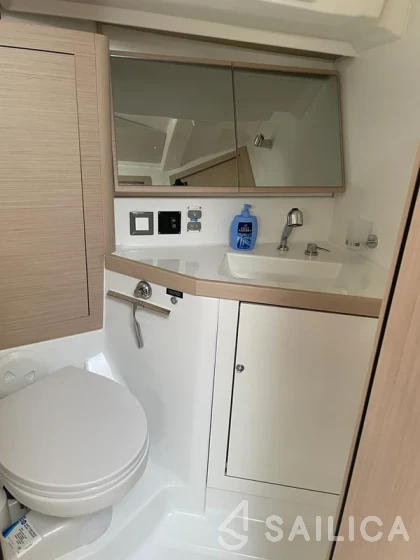Oceanis 46.1 - Yacht Charter Sailica