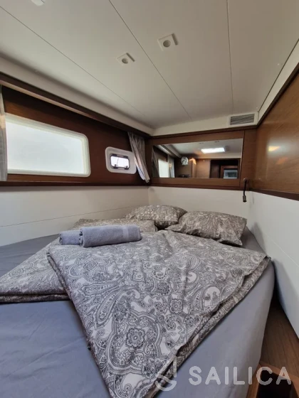 Lagoon 450 S - 4 + 2 cab. - Yacht Charter Sailica