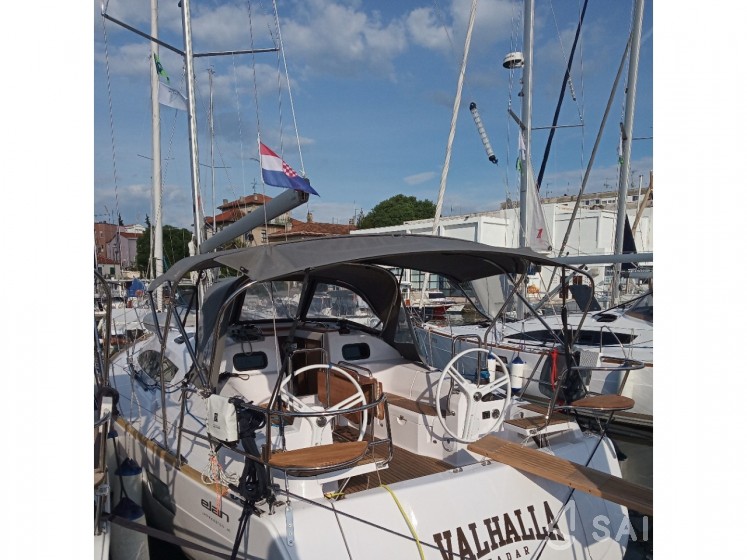 Elan Impression 40 - Yacht Charter Sailica
