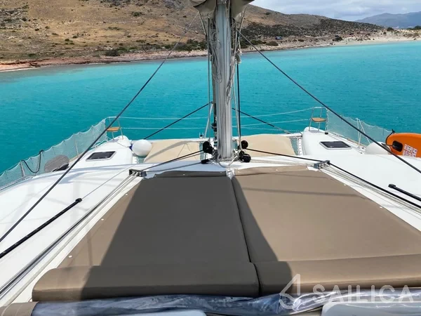 Lagoon 450  Flybridge - Yacht Charter Sailica