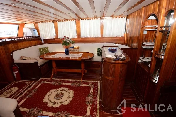 Gulet - Yacht Charter Sailica