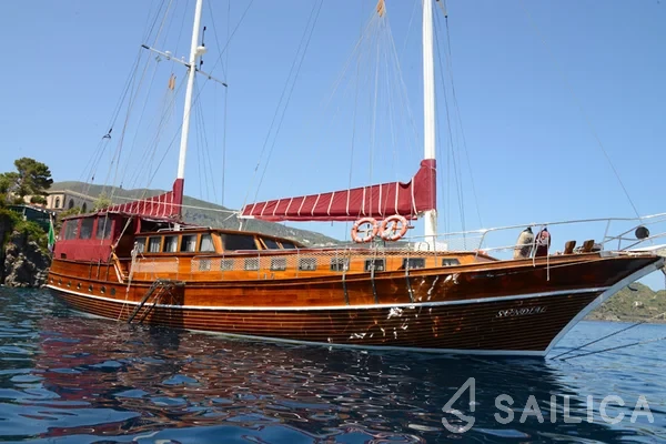 Gulet - Yacht Charter Sailica