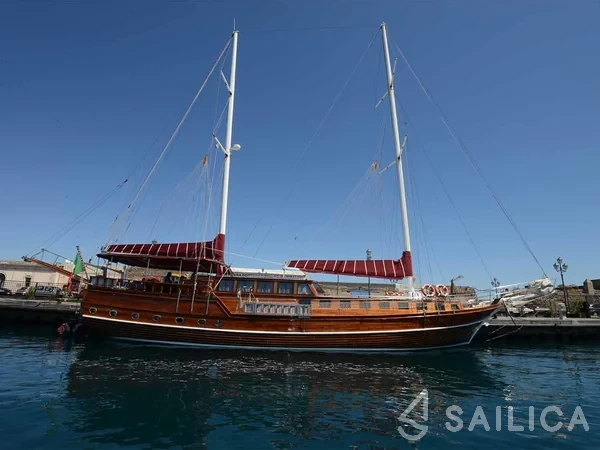 Gulet - Yacht Charter Sailica