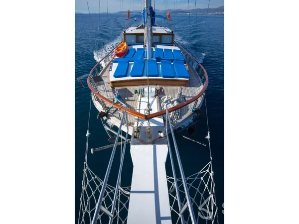 Gulet - Yacht Charter Sailica
