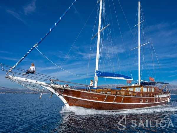 Gulet - Yacht Charter Sailica