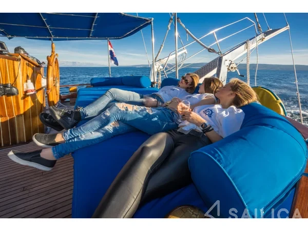 Gulet - Yacht Charter Sailica