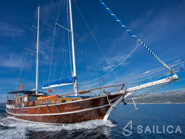 Gulet - Yacht Charter Sailica