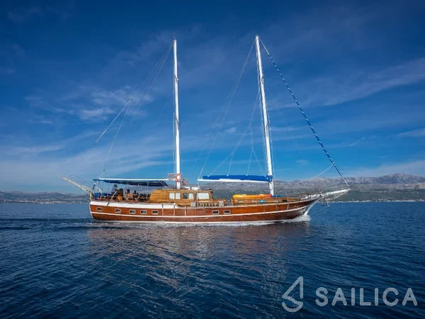 Gulet - Yacht Charter Sailica
