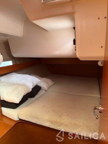 Dufour 460 GL - Yacht Charter Sailica