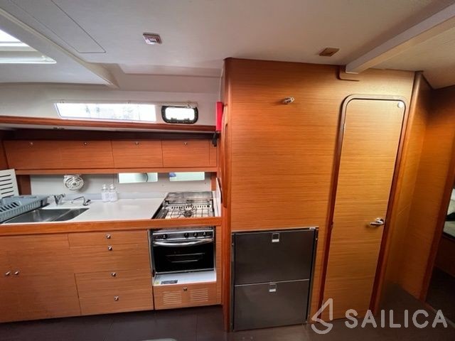 Dufour 460 GL - Yacht Charter Sailica