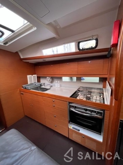Dufour 460 GL - Yacht Charter Sailica