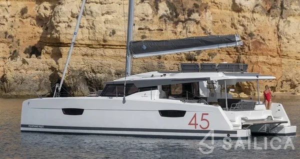 Elba 45 - Yacht Charter Sailica
