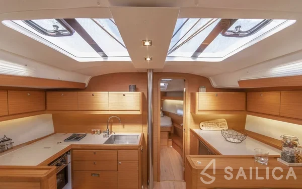 Dufour 430 Grand Large - Yacht Charter Sailica