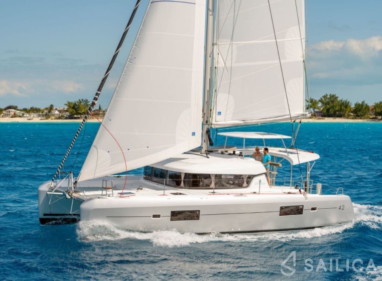 Lagoon 42 - Yacht Charter Sailica