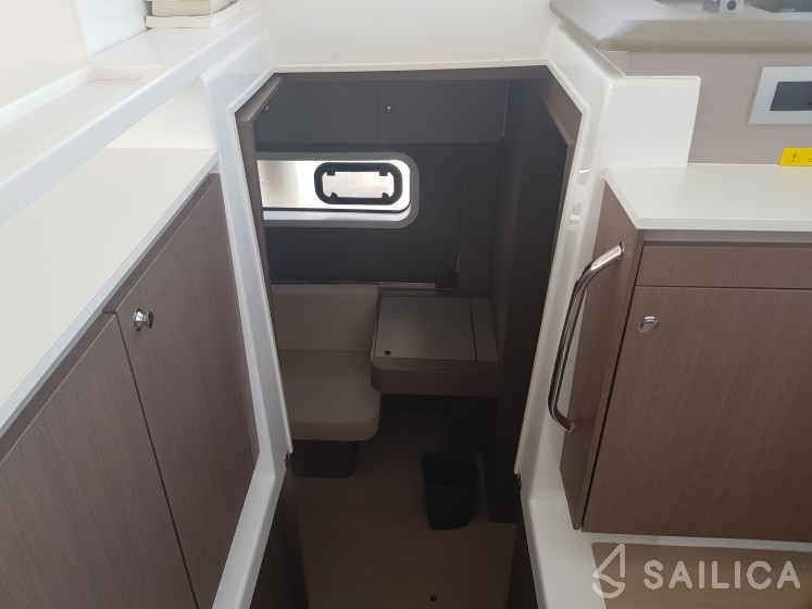 Bali Catspace - Yacht Charter Sailica