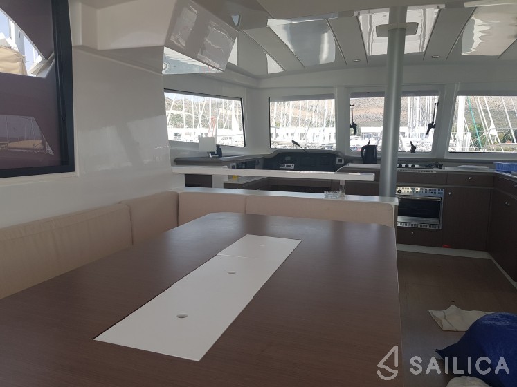 Bali Catspace - Yacht Charter Sailica