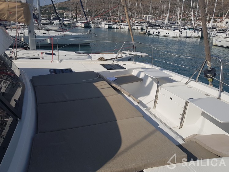 Bali Catspace - Yacht Charter Sailica