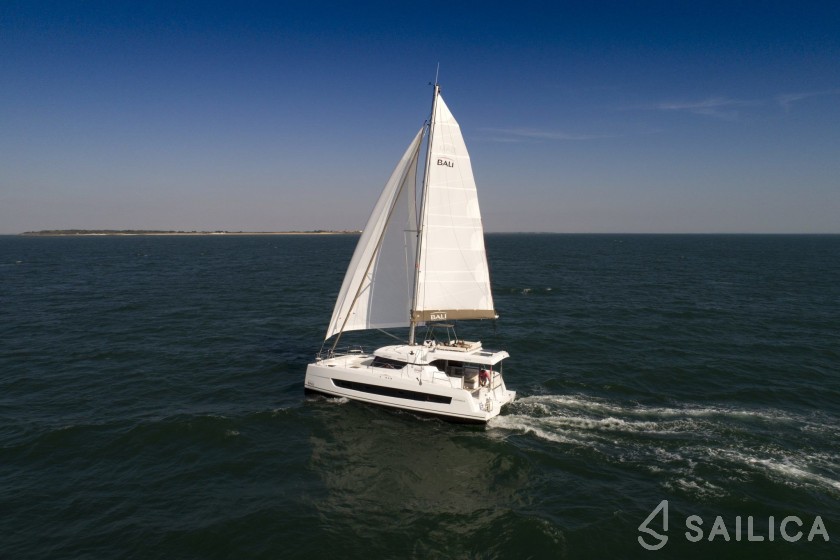 Bali Catspace - Yacht Charter Sailica