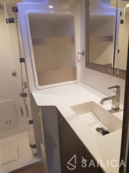 Bali Catspace - Yacht Charter Sailica