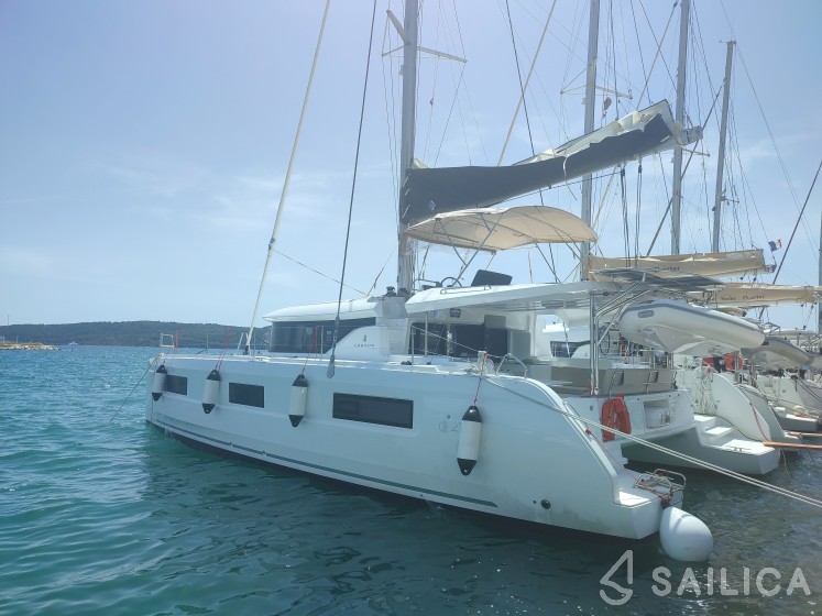 Lagoon 46  - Yacht Charter Sailica