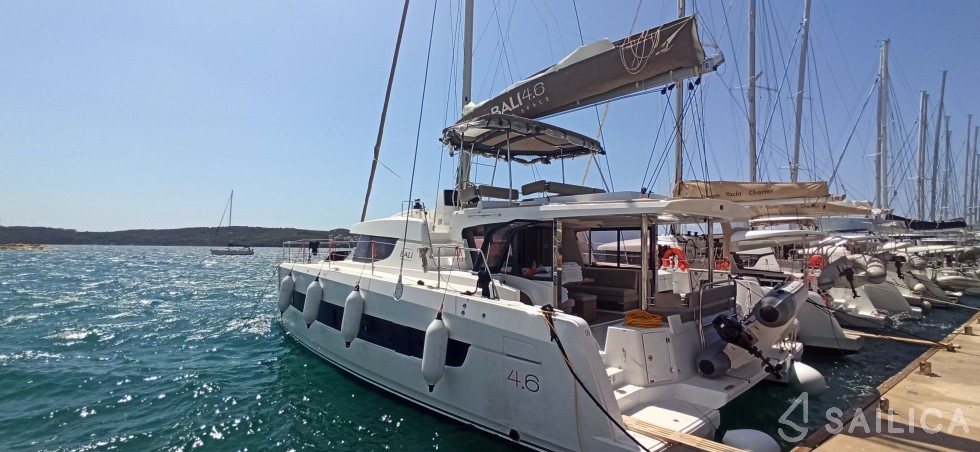 Bali 4.6 - Yacht Charter Sailica