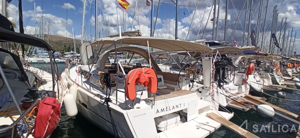 Dufour 412 GL - Yacht Charter Sailica