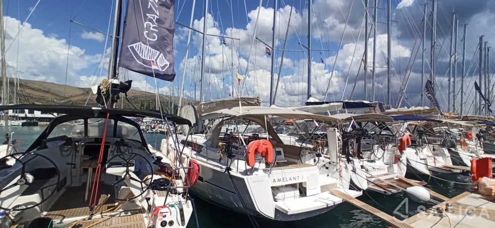 Dufour 412 GL - Yacht Charter Sailica