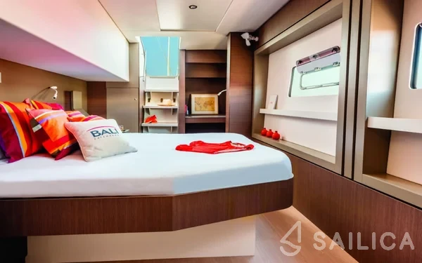 Bali 4.8  - Photo #39 Bali 4.8  - Yacht Charter Sailica