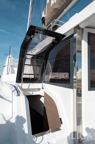 Bali 4.8  - Yacht Charter Sailica