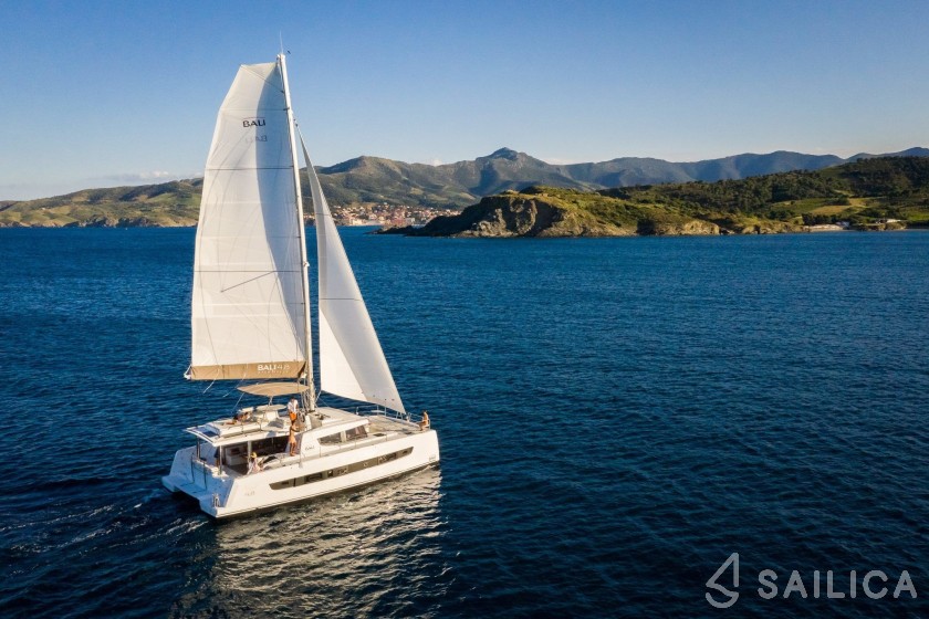 Bali 4.8  - Yacht Charter Sailica