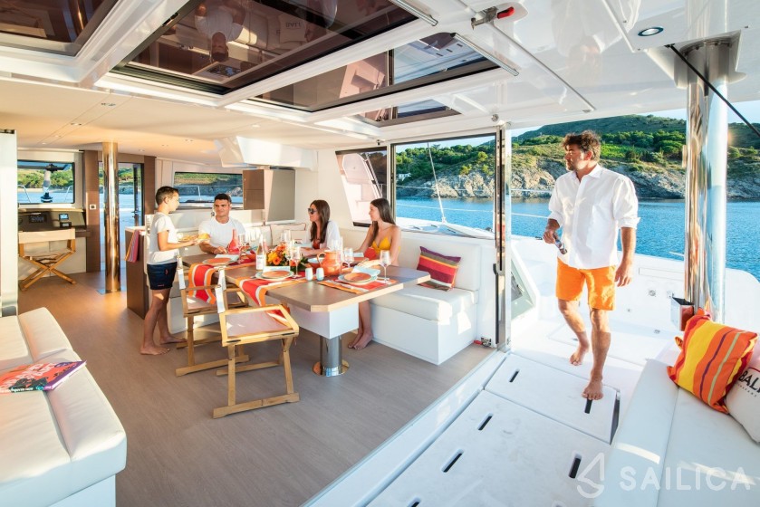Bali 4.8  - Yacht Charter Sailica