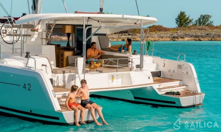 Lagoon 42 - Yacht Charter Sailica
